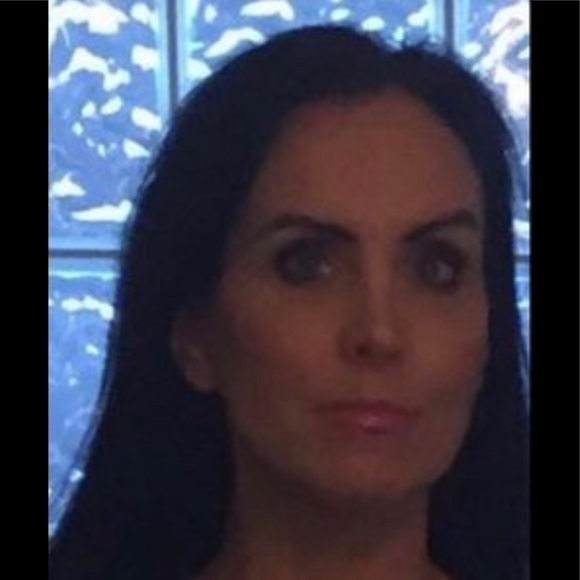 Meet your Posher, V & Tom - Picture 1 of 1